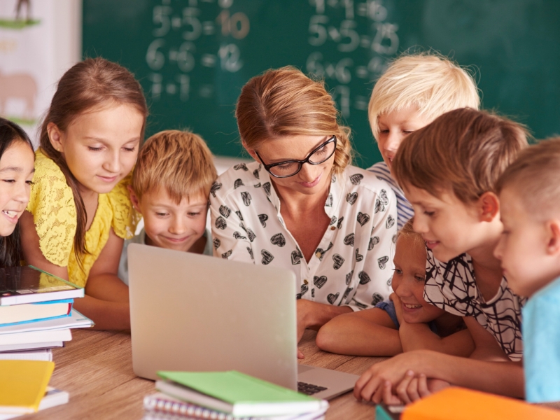 teamwork-teacher-s-laptop